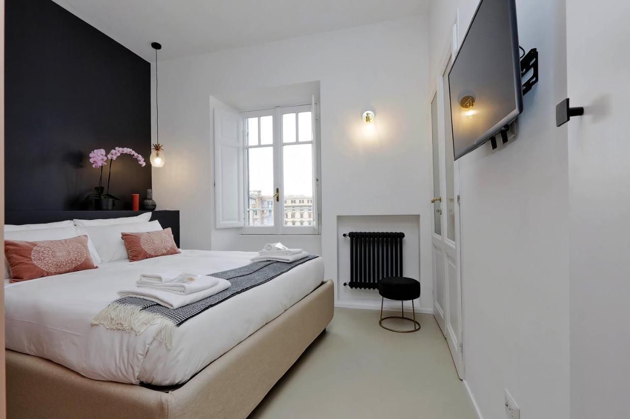 Ych-bright Penthouse Near Colosseum Apartment *